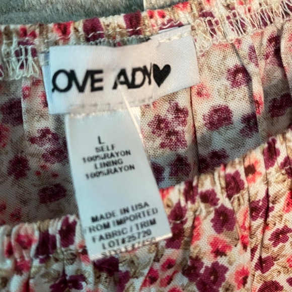 Love…Ady Printed Sleeved Romper - Picture 6 of 6